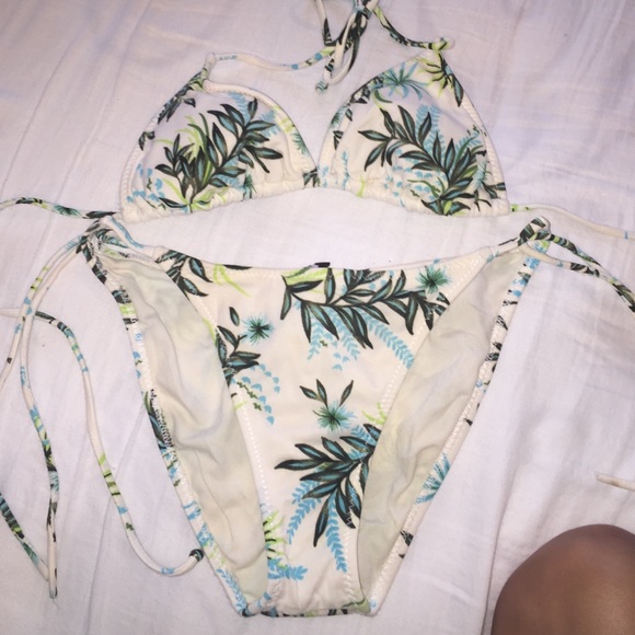 Tropical bikini set