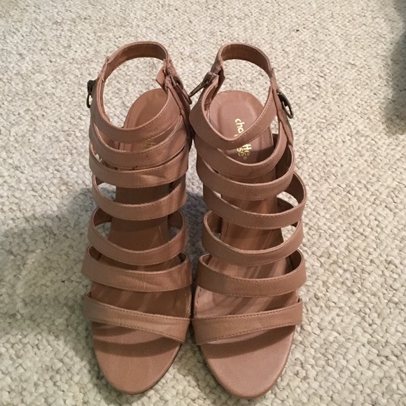 Strappy heals
