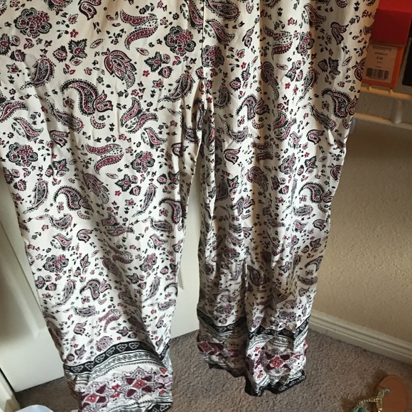 NEW* Paisly jumpsuit - Picture 2 of 2