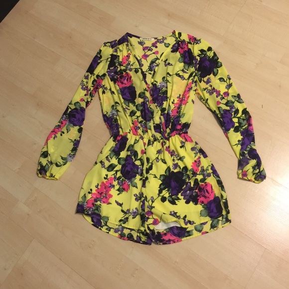 Floral romper - Picture 2 of 3