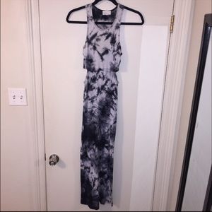 Midriff cutout maxi dress