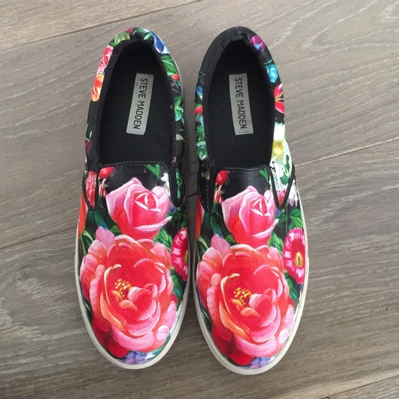 Steve madden no laces floral loafers