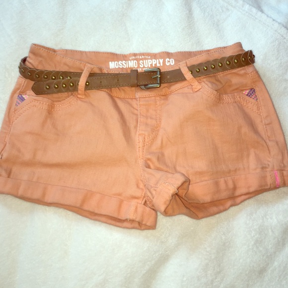 Summer shorts with belt