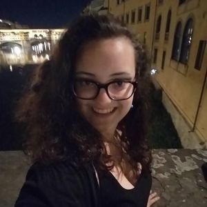 Meet your Posher, Caroline