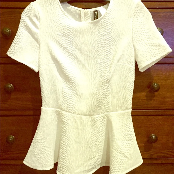 H&M Peplum White Textured Top