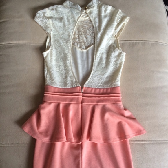 Size small- dress - Picture 2 of 2