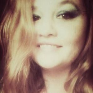 Meet your Posher, Apryl