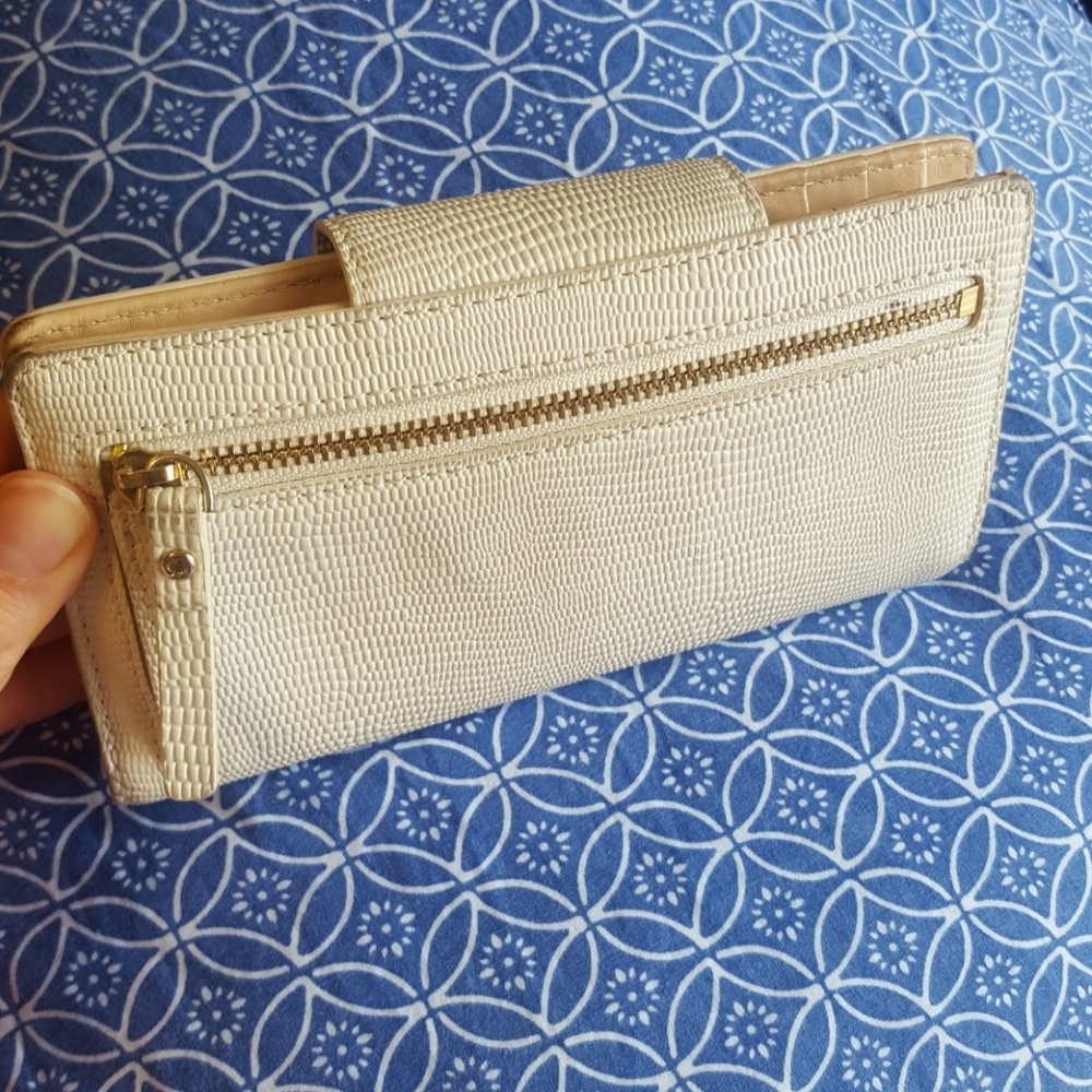 Kate Spade Wallet - Picture 3 of 4