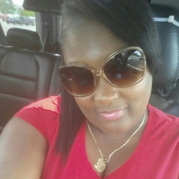 Meet your Posher, Nichole