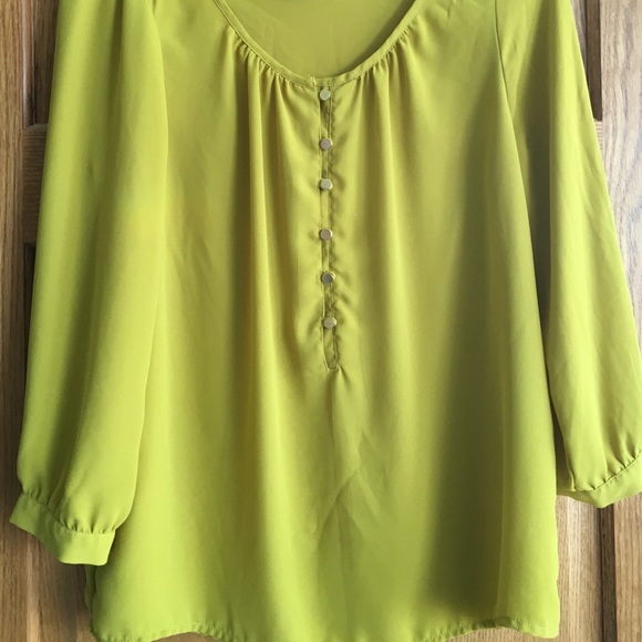 Mustard yellow blouse - M