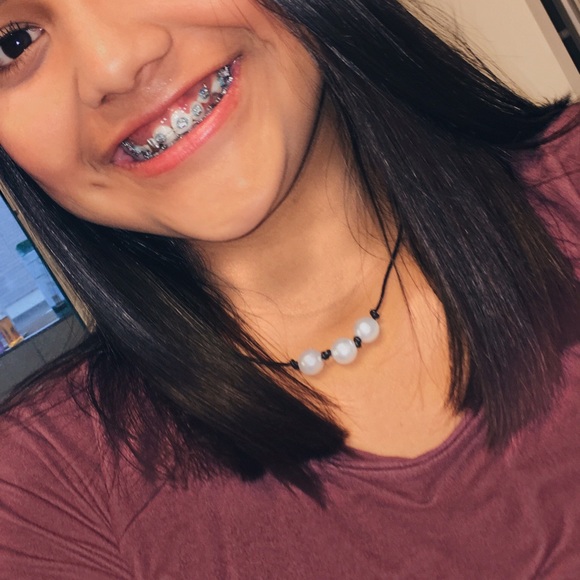 Pearl Necklace/ chocker - Picture 3 of 6