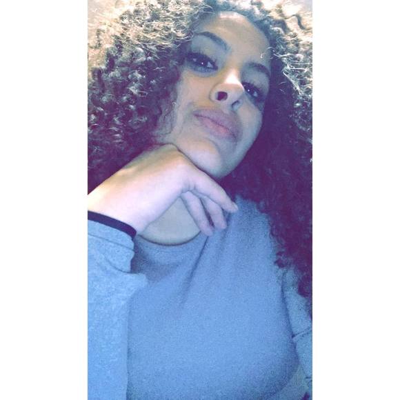 Meet your Posher, Tayleah