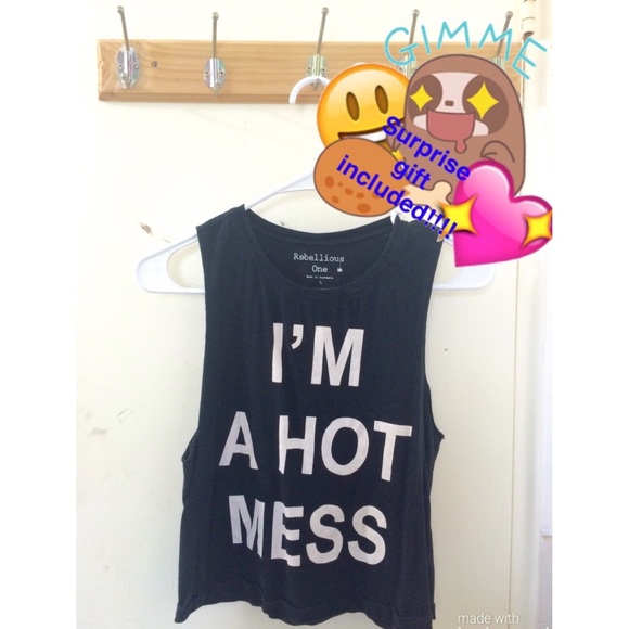 I'm a hot mess muscle tee!