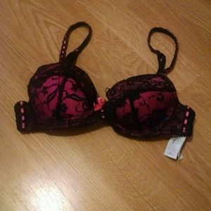 Forever 21 Pink and Black Lacy Push-up Bra