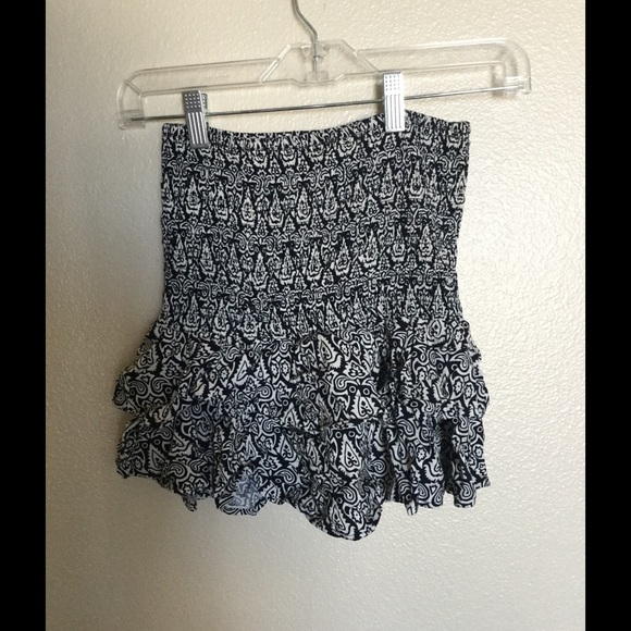 👗👗Forever 21 Off-the-shoulder top👗👗