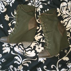 Lace up booty wedges