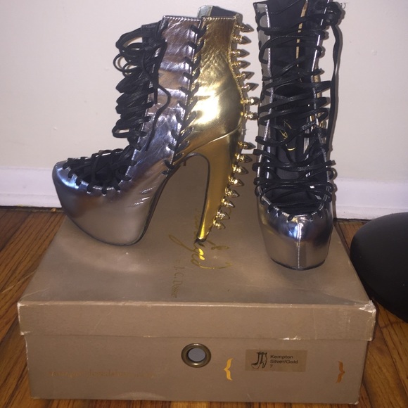Privileged Kempton Silver Gold Heels