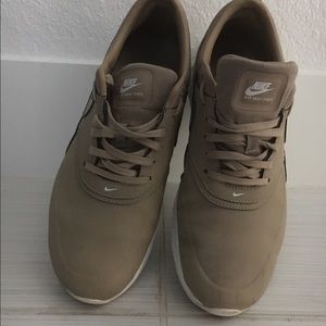 Used. Nike shoes
