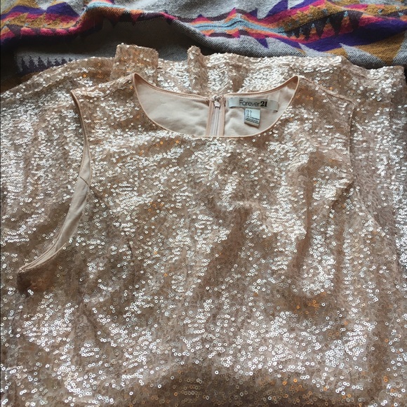 Dress: Forever 21 sequins dress w/ gold belt - Picture 1 of 4