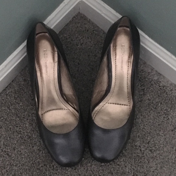 BCBG Dark Grey Heels Size 8