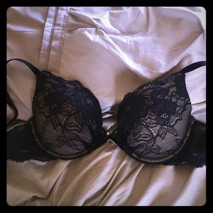 Maidenform Black Lace Push-Up 32C
