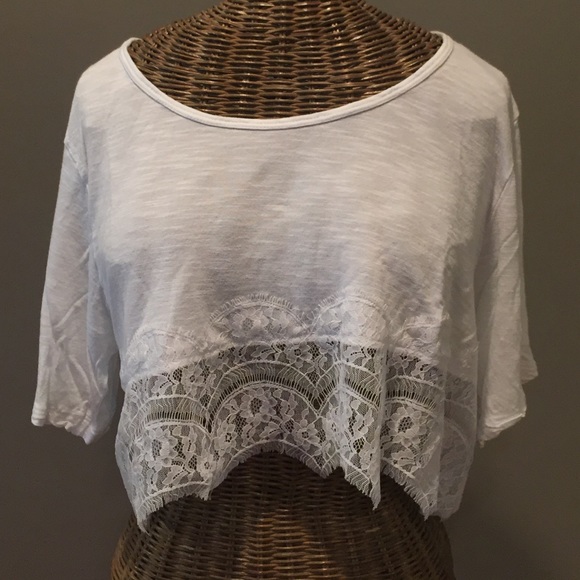 White lacey LF cropped 3/4 length shirt
