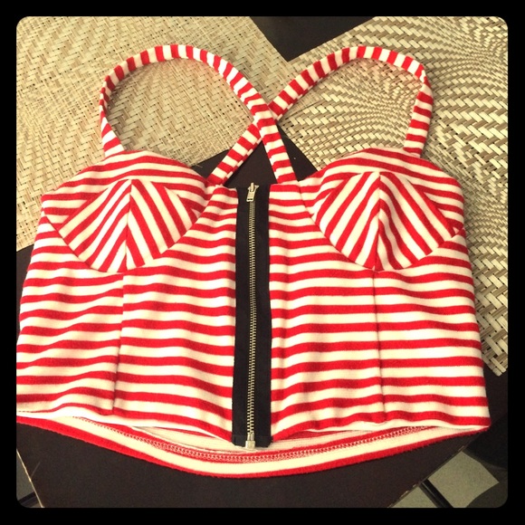 Striped Crop-Top