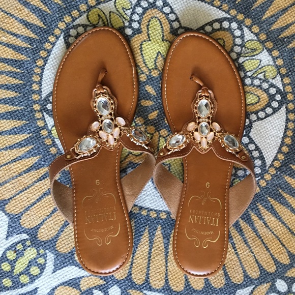 Italian shoemakers sandals!! 🌻