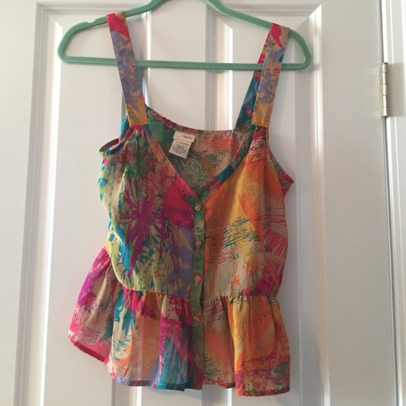 Daytrip (from the buckle) tank top style blouse.