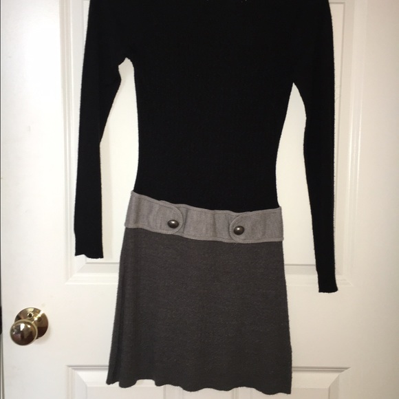 Form fitting sweater dress - Picture 1 of 3