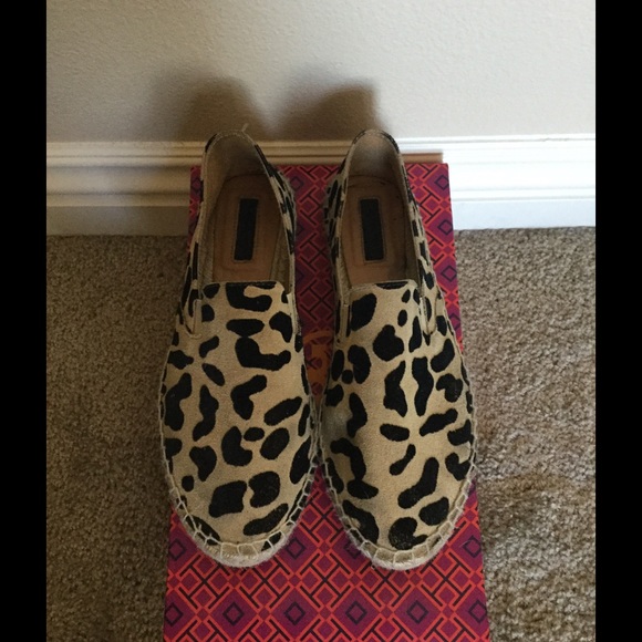 Leopard print Straw sandals