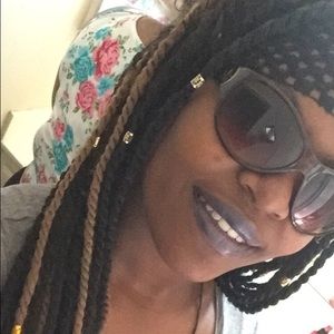 Meet your Posher, Shareefah