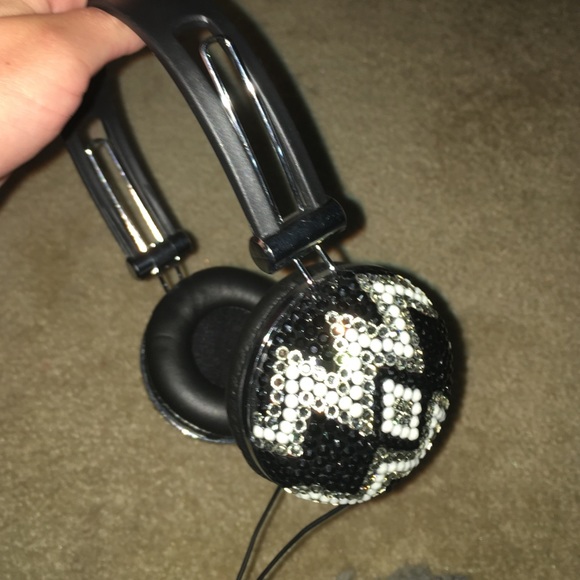 Headphones - Picture 4 of 4