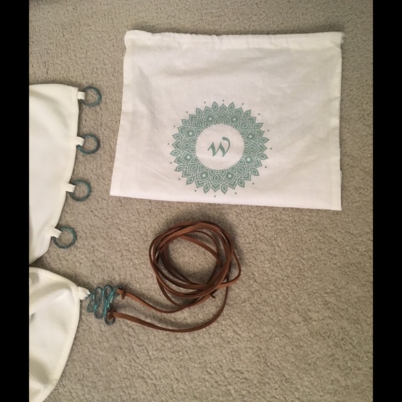 Short white dress made in Greece - Picture 4 of 4