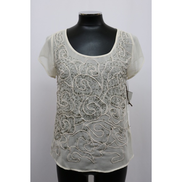 Willow & Clay top short sleeve scoop neck beaded