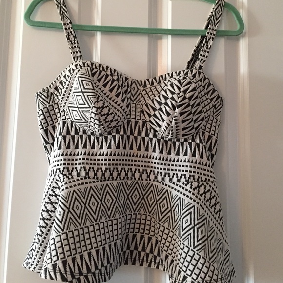 Geometric print peplum top