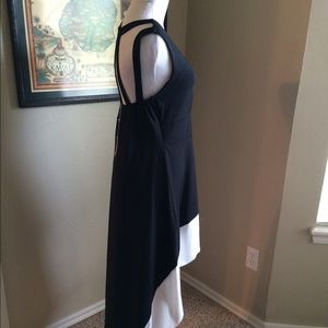 Boutique Dresses - 🎄🎄Black and white hi low dress. Boutique Dresses - 🎄🎄Black and white hi low dress.