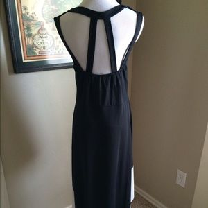 Boutique Dresses - 🎄🎄Black and white hi low dress. Boutique Dresses - 🎄🎄Black and white hi low dress.