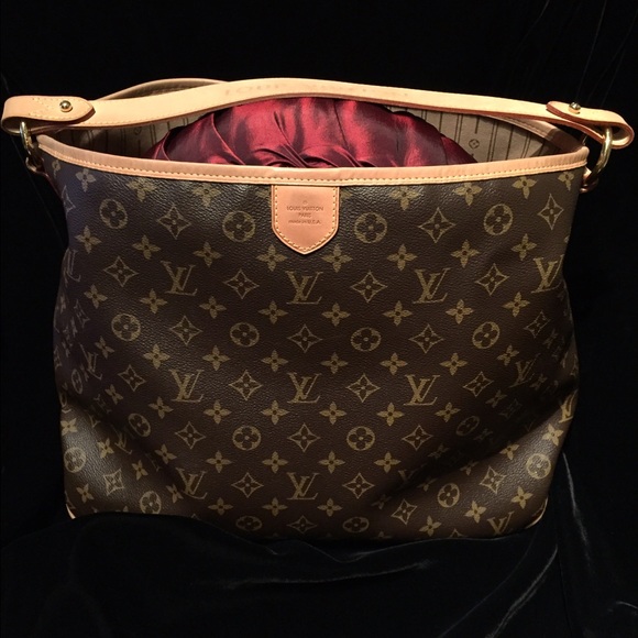 100% Authentic Louis Vuitton Delightful MM