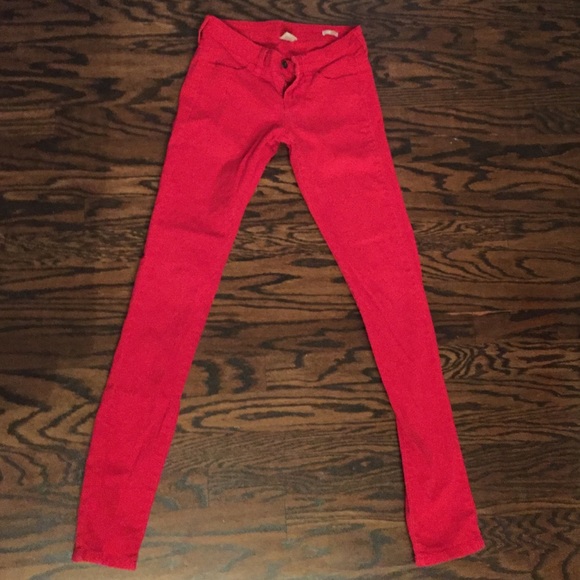Red skinny jeans