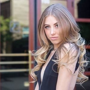 Meet your Posher, Tegan