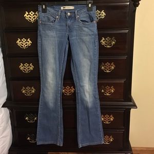 Levi's 524 Bootcut Jeans. Juniors Size: 0