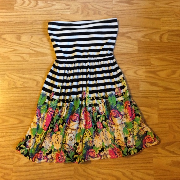 Kimchi Blue Dresses & Skirts - Black and White Striped Floral Kimchi Blue Dress