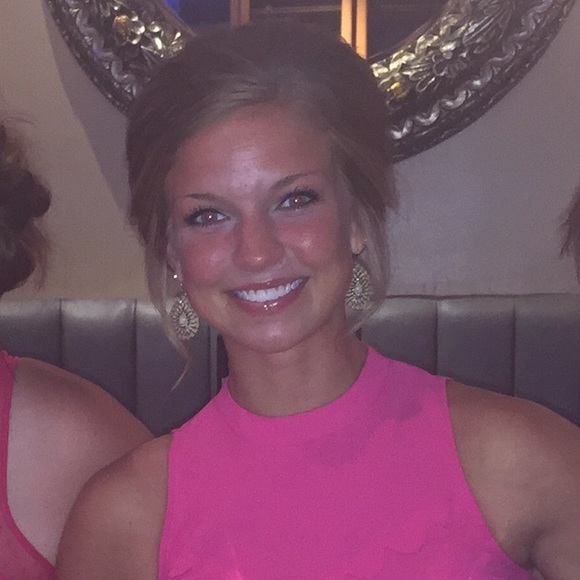 Meet your Posher, Aubrey - Picture 1 of 1