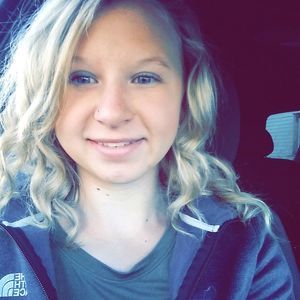 Meet your Posher, Candice