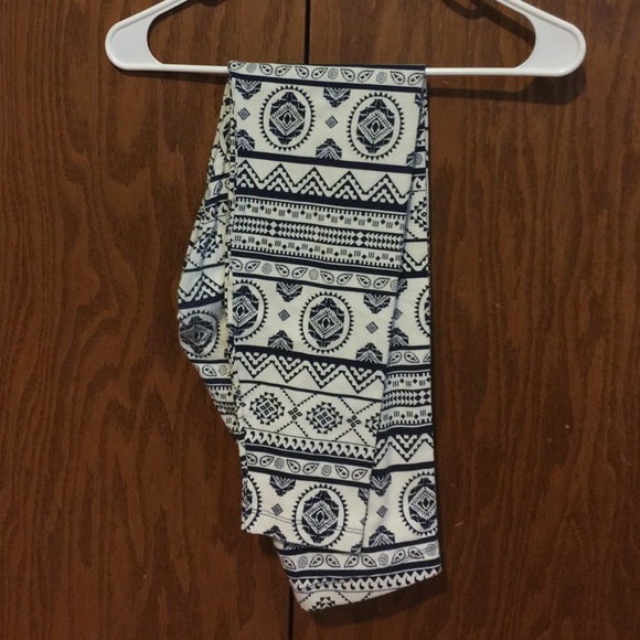 Navy blue and white Aztec printed Leggings
