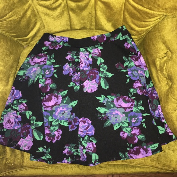 Zumiez SkaterSkirt