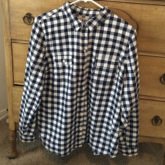 Old Navy white and navy long sleeve flannel