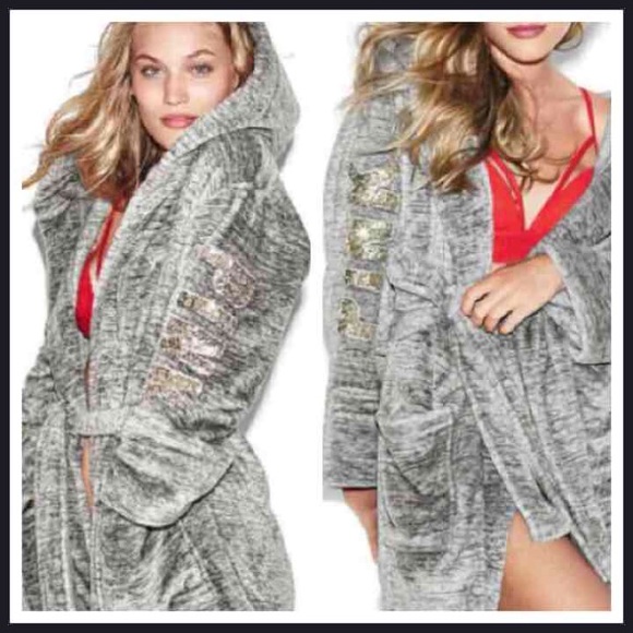 *FLASH SALE* Victoria Secret Robe