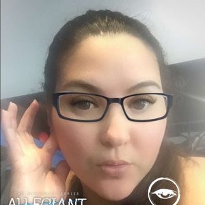 Meet your Posher, Yaimira